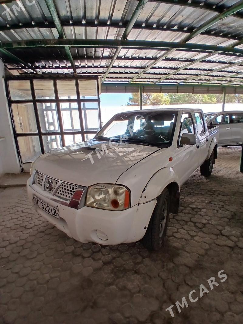 Nissan Navara 2011 - 75 000 TMT - Туркменабат - img 3