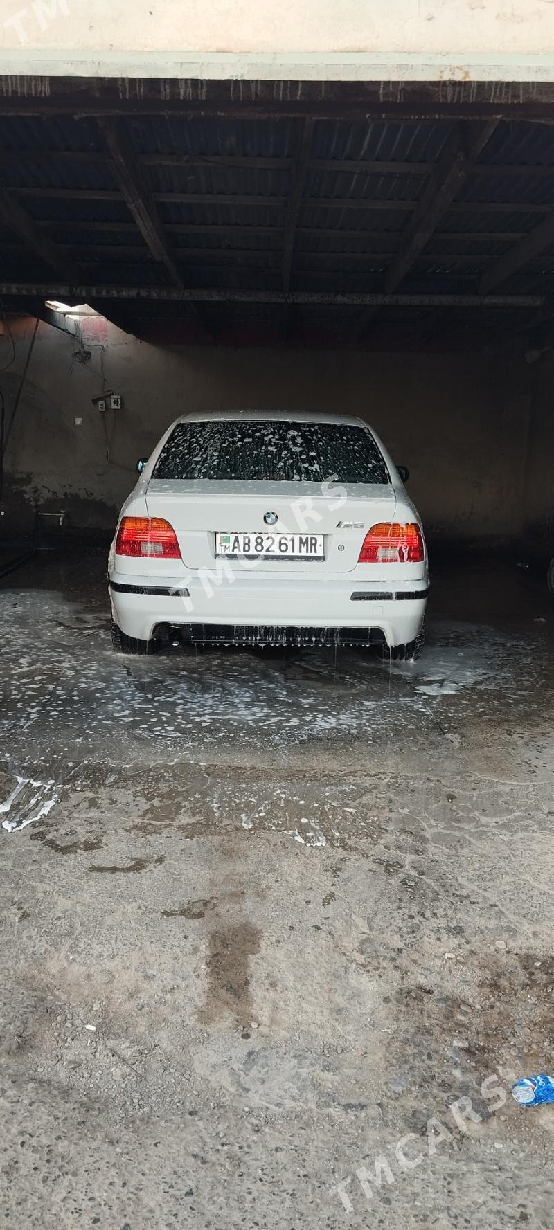 BMW E39 2001 - 130 000 TMT - Mary - img 3