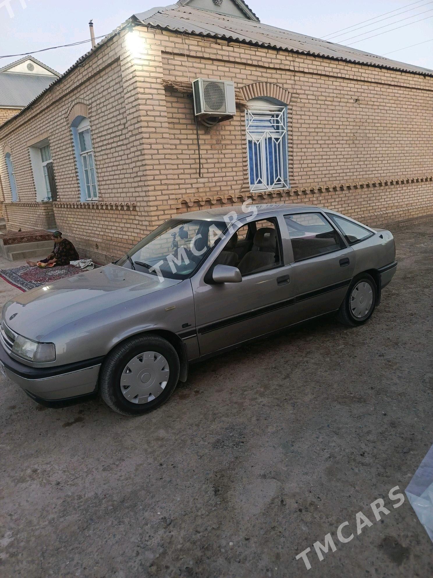 Opel Vectra 1991 - 30 000 TMT - Mary - img 4