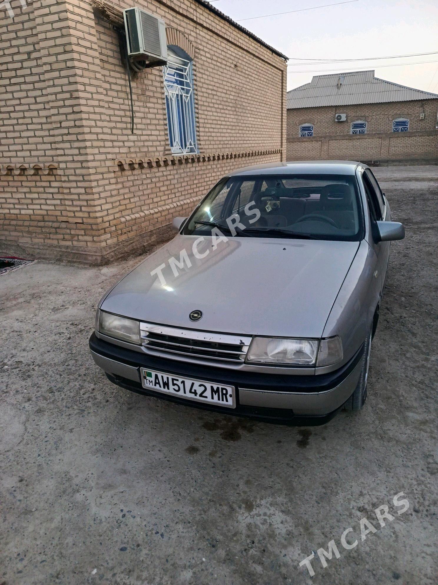 Opel Vectra 1991 - 30 000 TMT - Mary - img 3