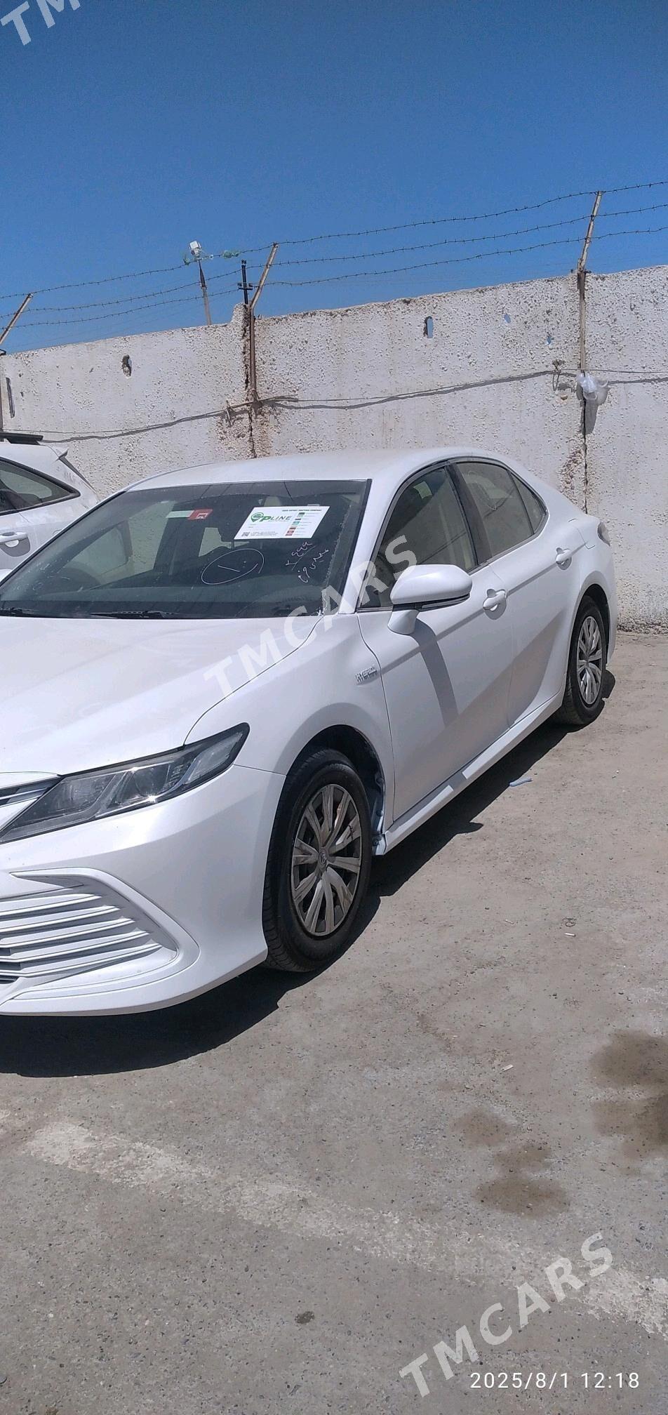 Toyota Camry 2021 - 215 000 TMT - Ýolöten - img 4