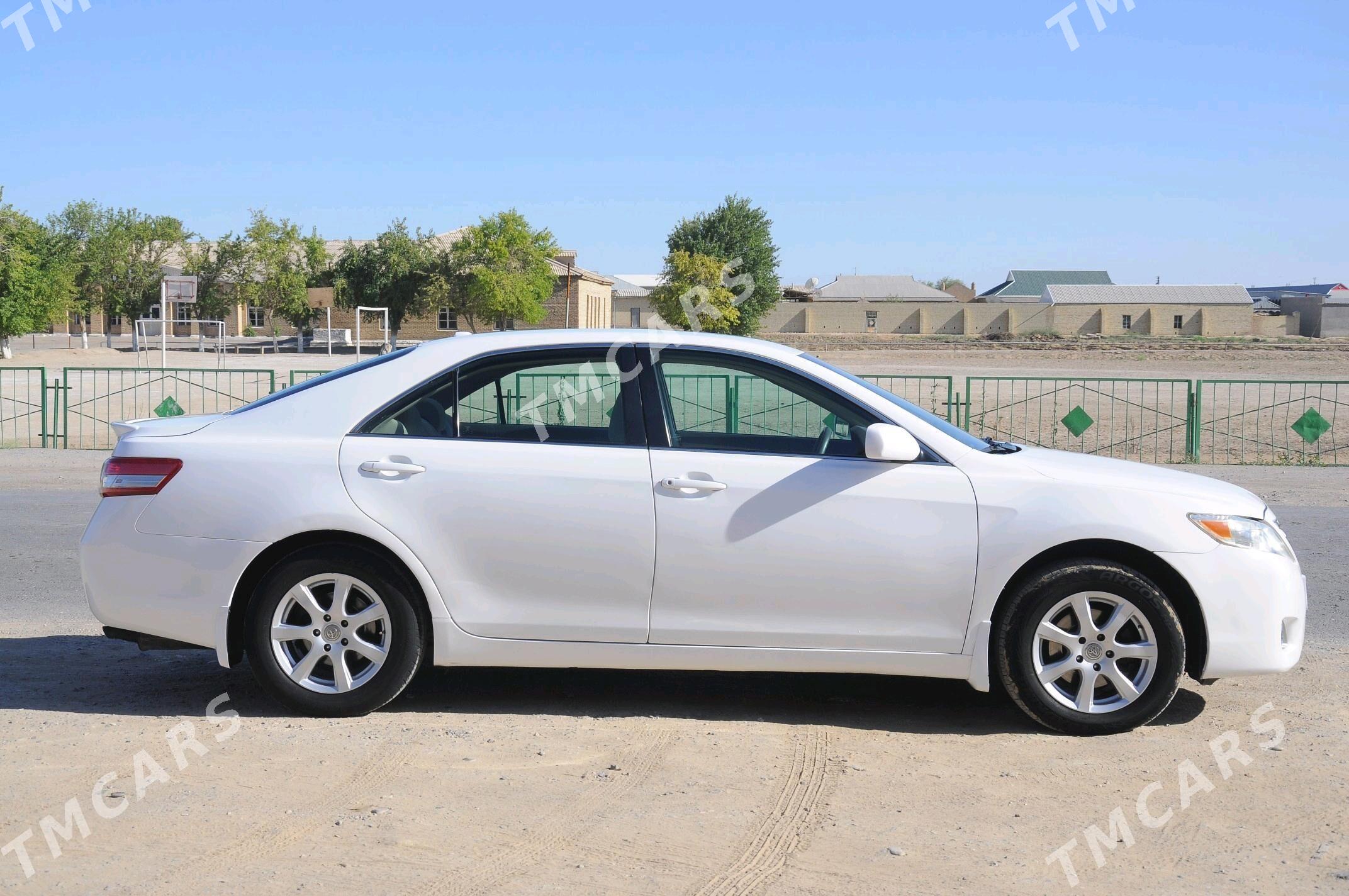Toyota Camry 2010 - 180 000 TMT - Mary - img 6