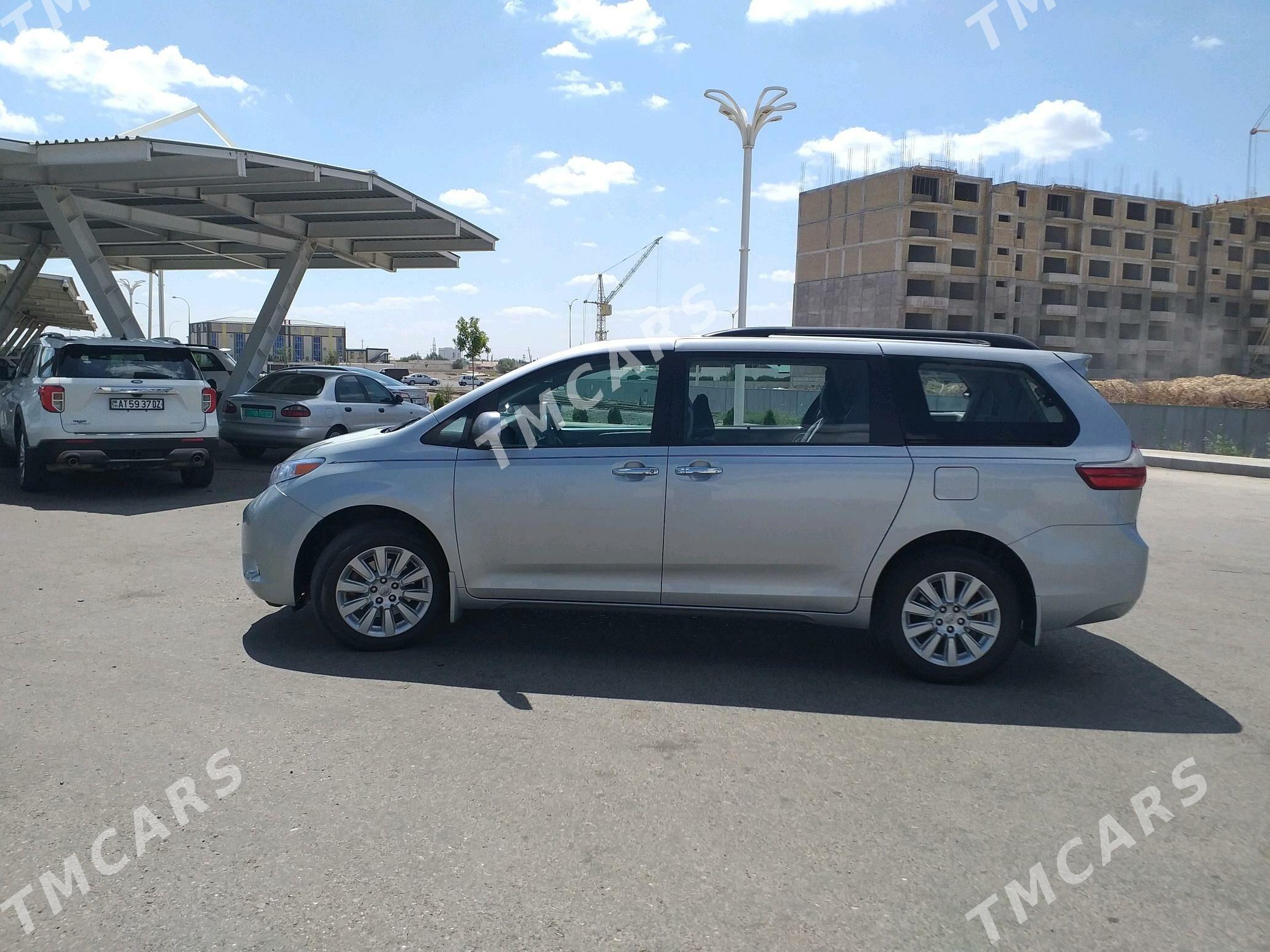 Toyota Sienna 2015 - 380 000 TMT - Daşoguz - img 7
