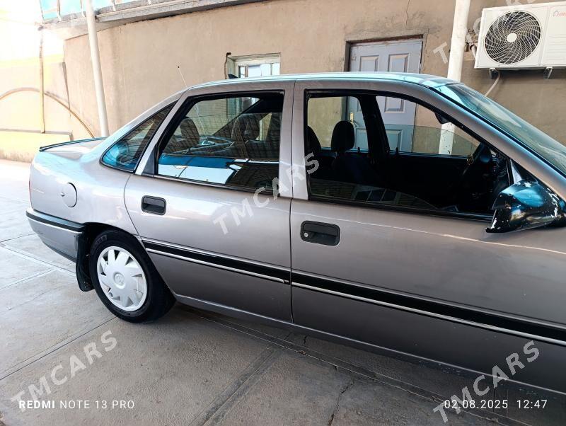 Opel Vectra 1992 - 40 000 TMT - Сакарчага - img 4