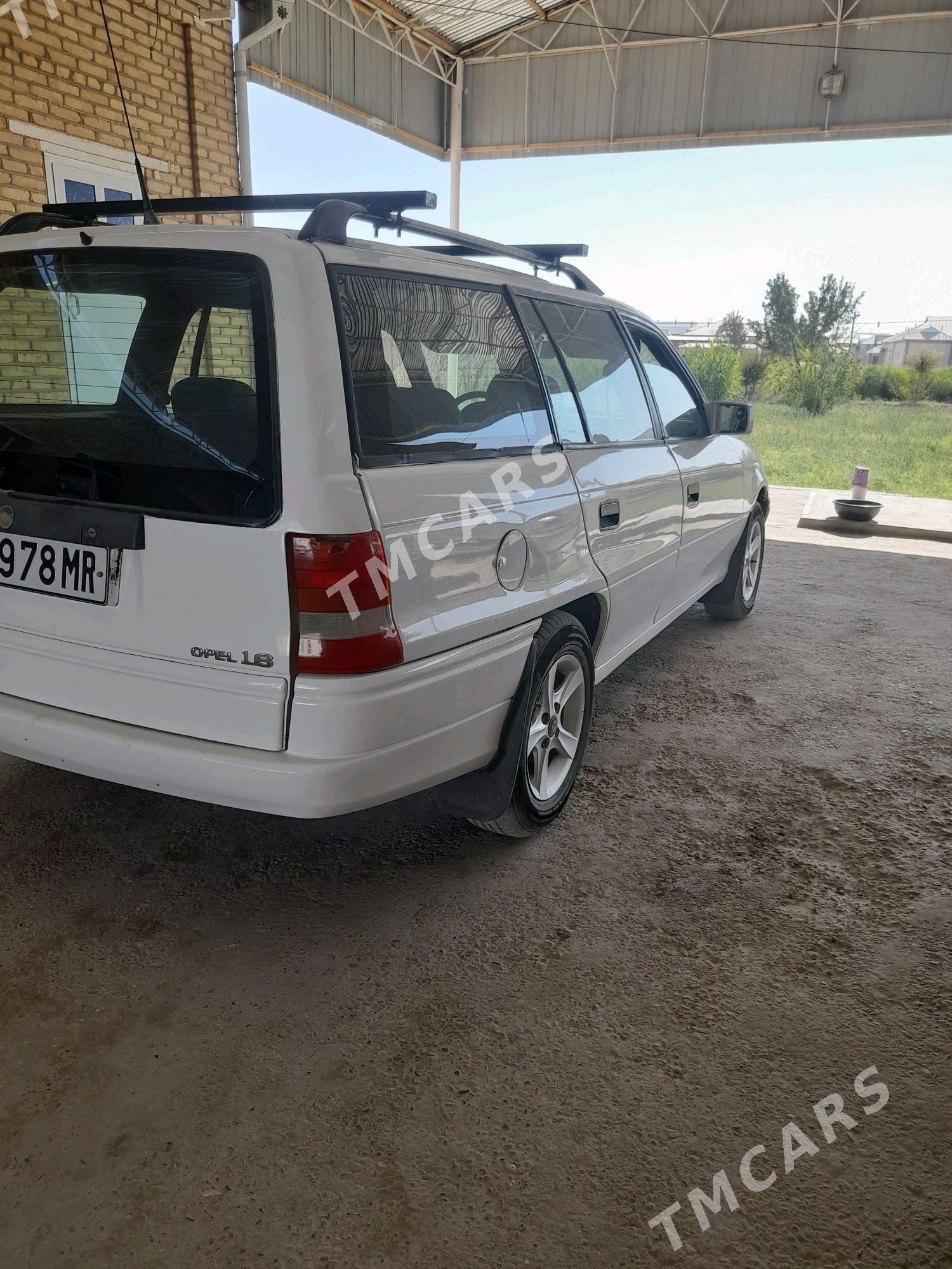 Opel Astra 1994 - 40 000 TMT - Murgap - img 4