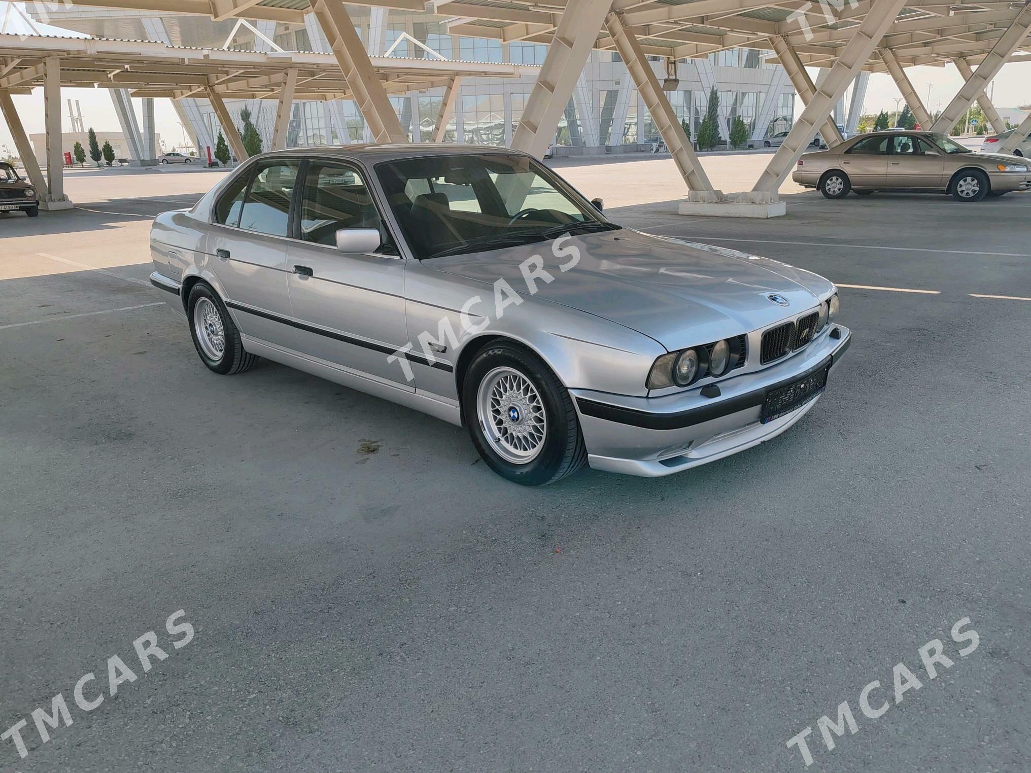 BMW E34 1996 - 85 000 TMT - Балканабат - img 4