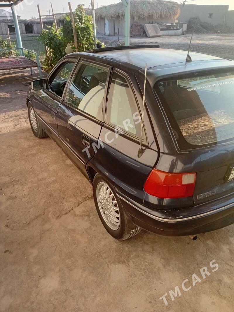 Opel Astra 1994 - 27 000 TMT - Дашогуз - img 3
