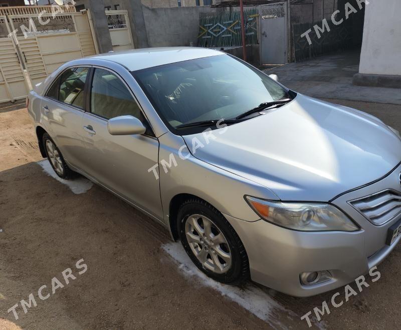 Toyota Camry 2010 - 165 000 TMT - Гумдаг - img 5