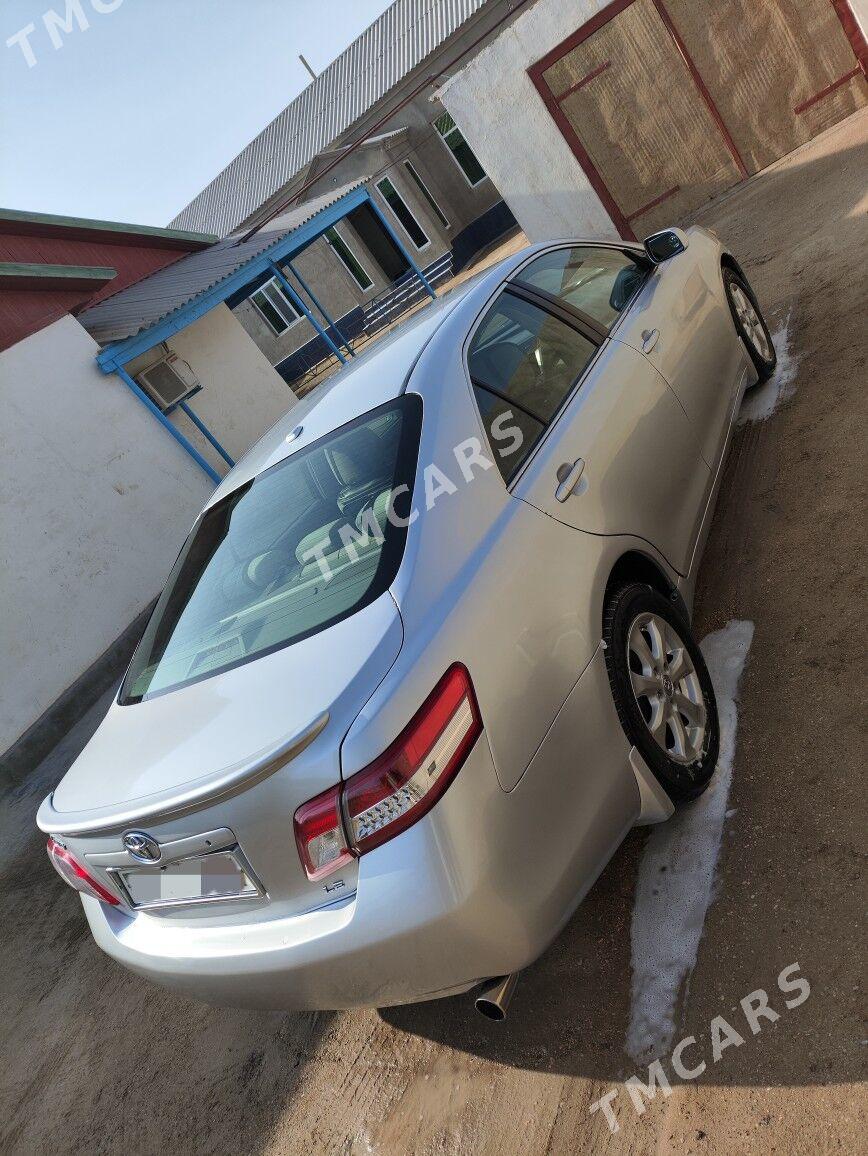 Toyota Camry 2010 - 165 000 TMT - Гумдаг - img 7