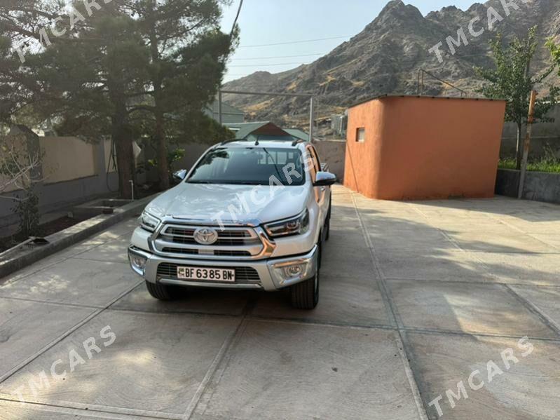 Toyota Hilux 2022 - 600 000 TMT - Türkmenbaşy - img 4
