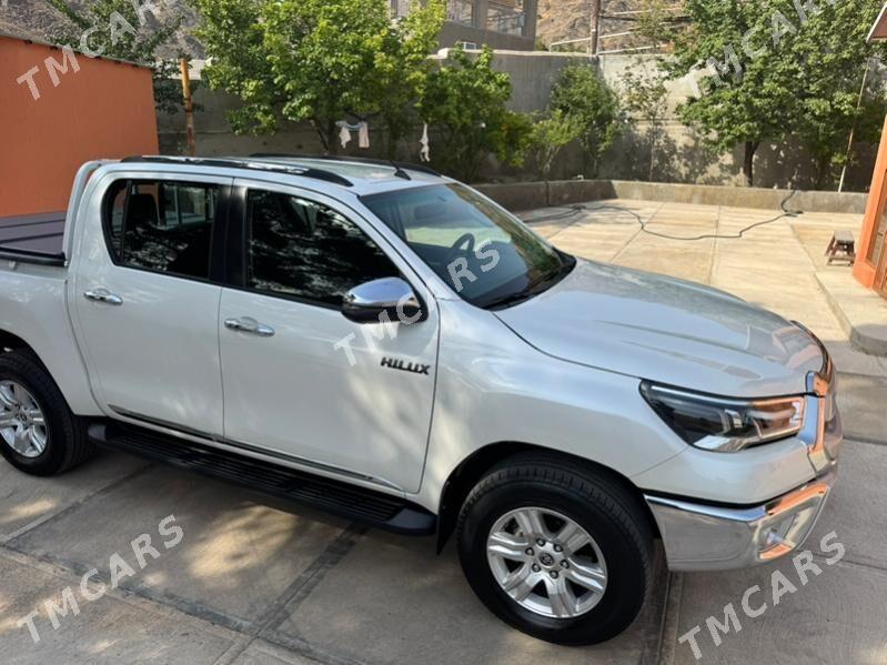 Toyota Hilux 2022 - 600 000 TMT - Türkmenbaşy - img 3