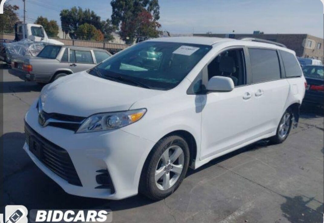 Toyota Sienna 2020 - 470 000 TMT - Ашхабад - img 3