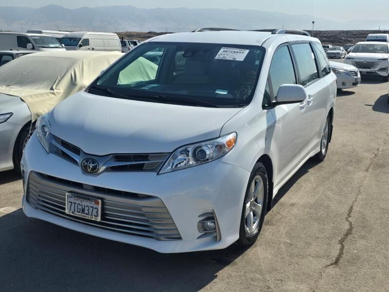 Toyota Sienna 2020 - 470 000 TMT - Ашхабад - img 9