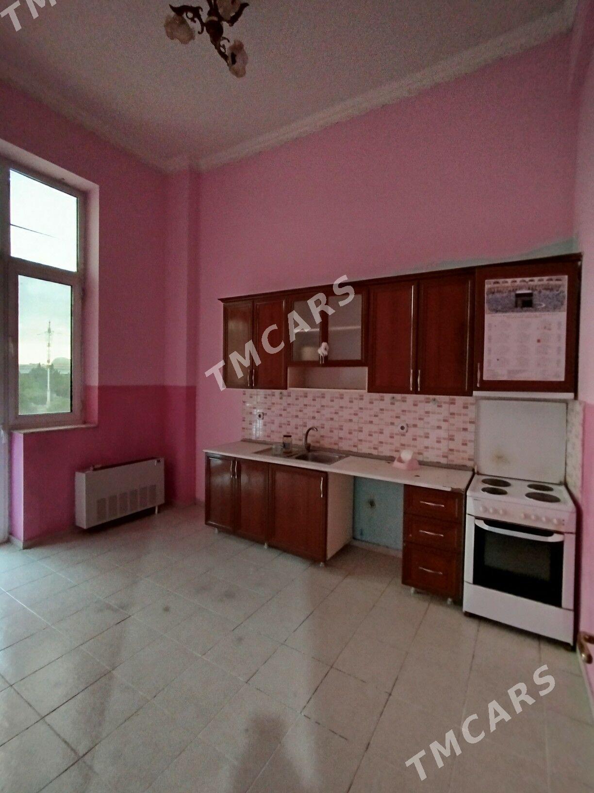 3ком.2эт.125м2. - Aşgabat - img 2