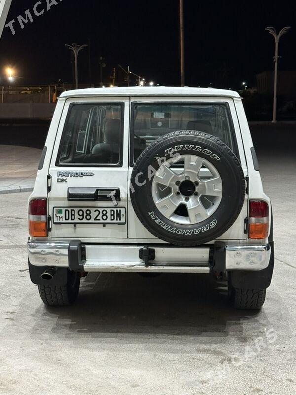 Nissan Patrol 1991 - 150 000 TMT - Балканабат - img 4