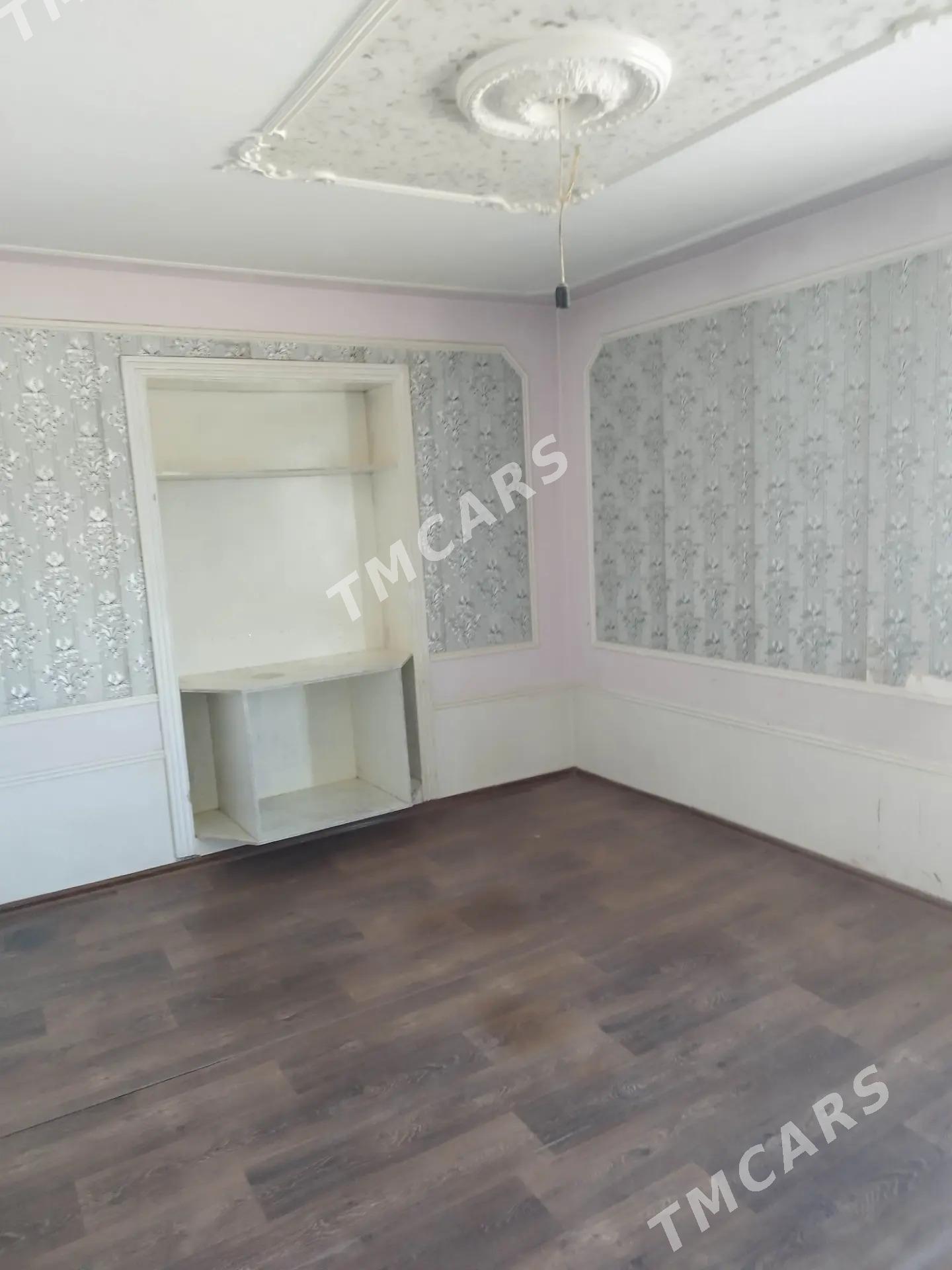 Продаю квартиру где музей  - Туркменабат - img 7
