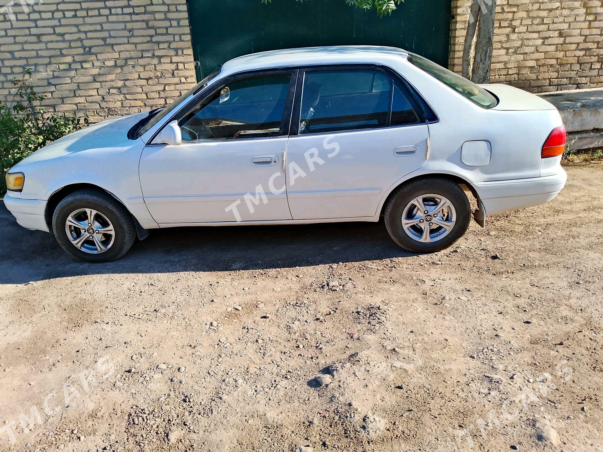 Toyota Corolla 1996 - 60 000 TMT - Туркменабат - img 4