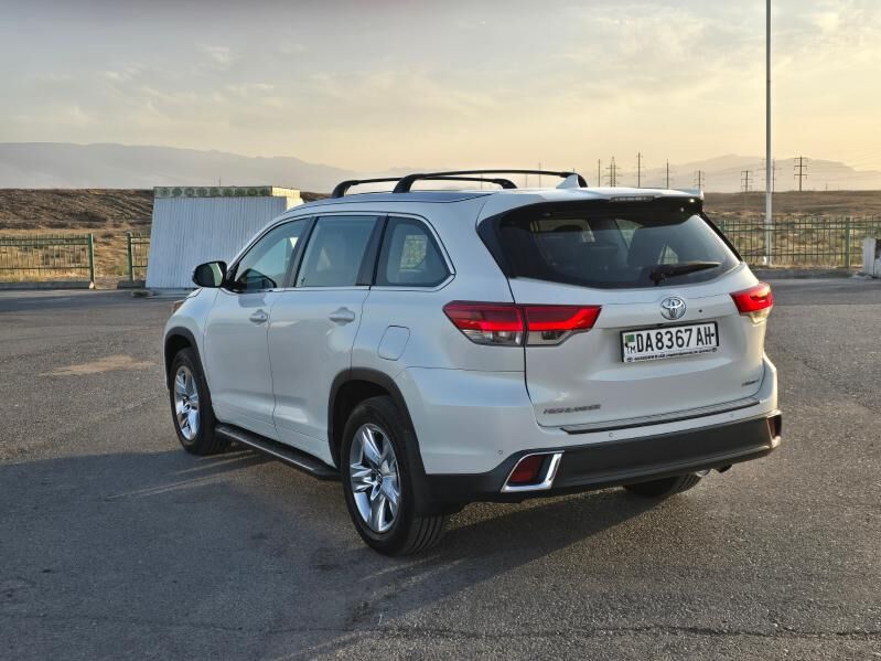 Toyota Highlander 2017 - 370 000 TMT - Ашхабад - img 7
