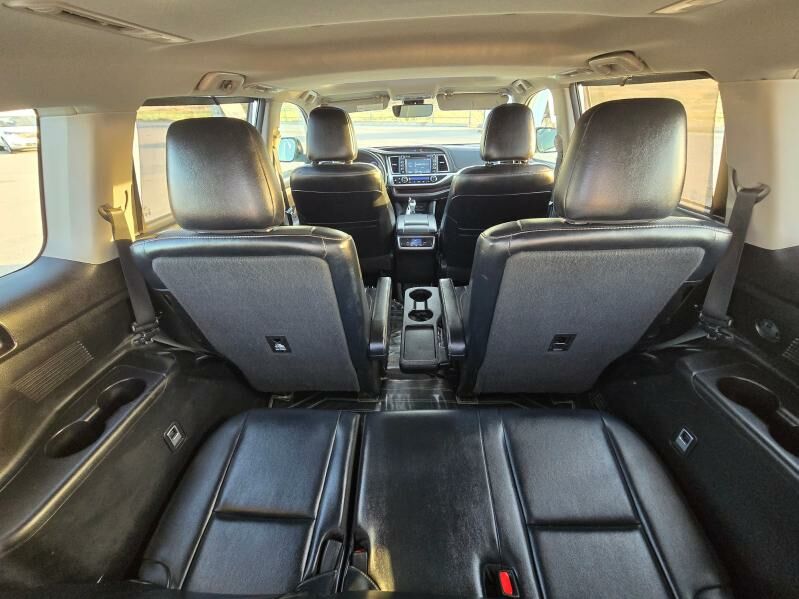 Toyota Highlander 2017 - 370 000 TMT - Ашхабад - img 4