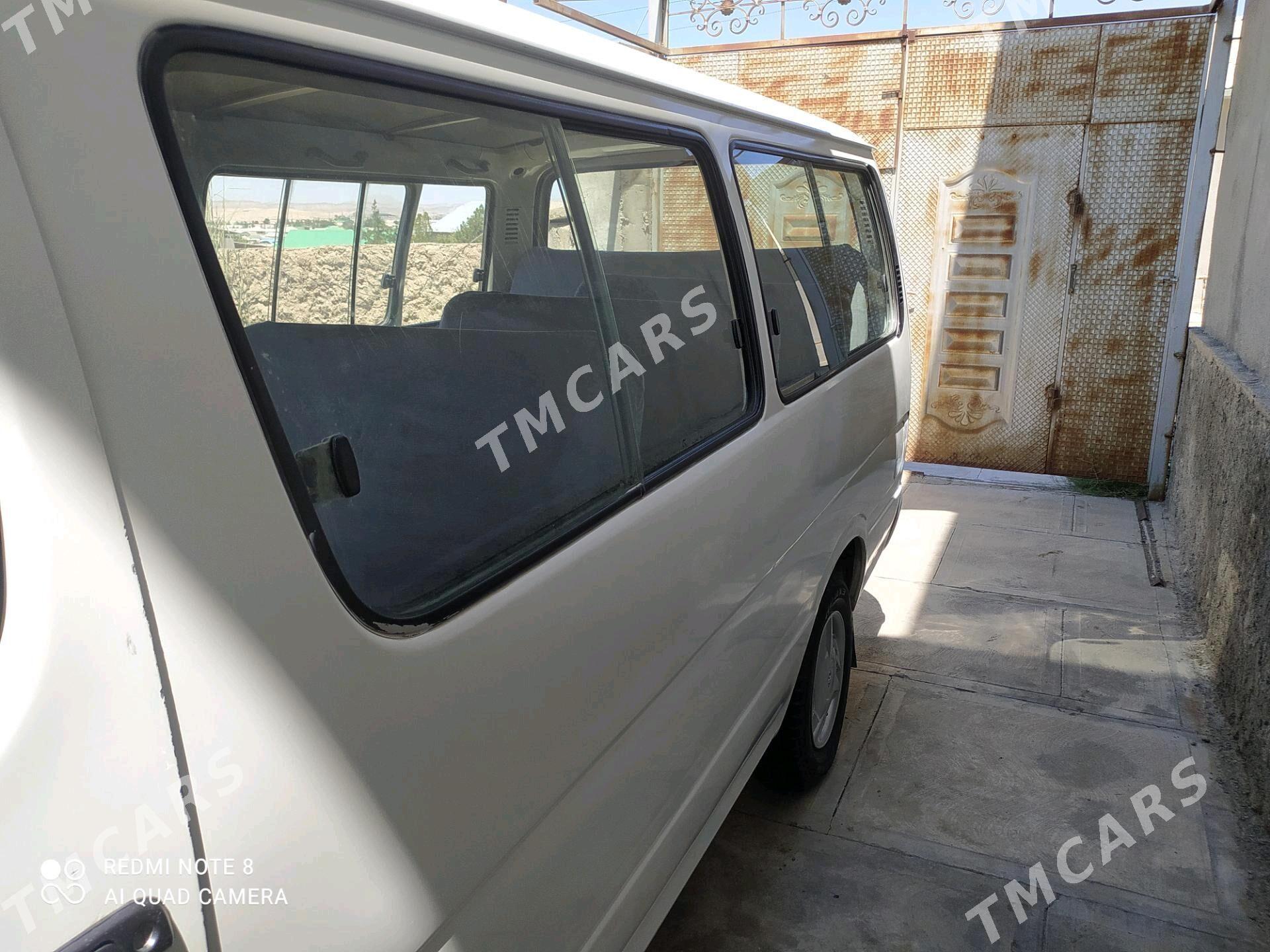 Toyota Hiace 2004 - 120 000 TMT - Магданлы - img 4