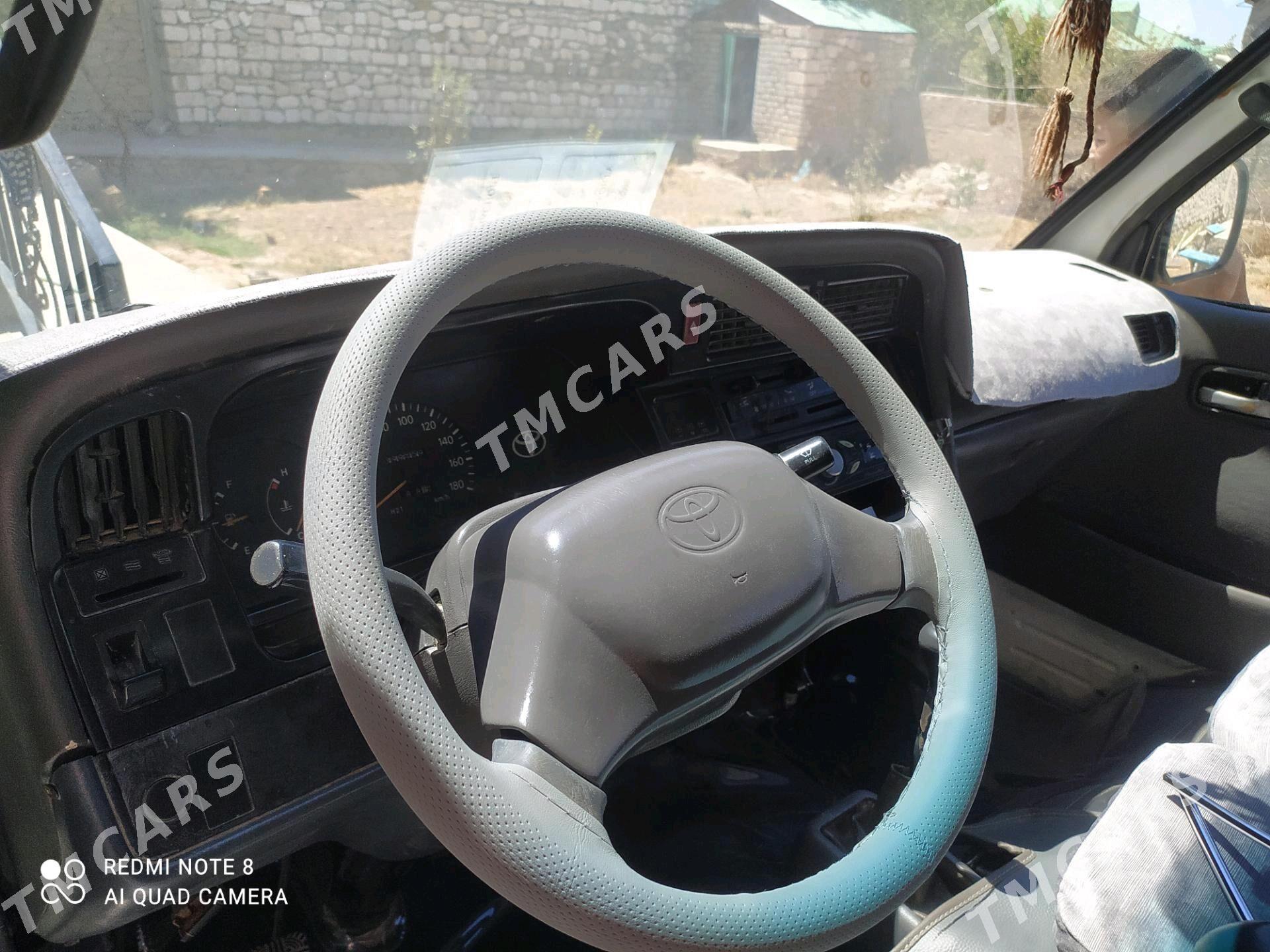 Toyota Hiace 2004 - 120 000 TMT - Магданлы - img 7