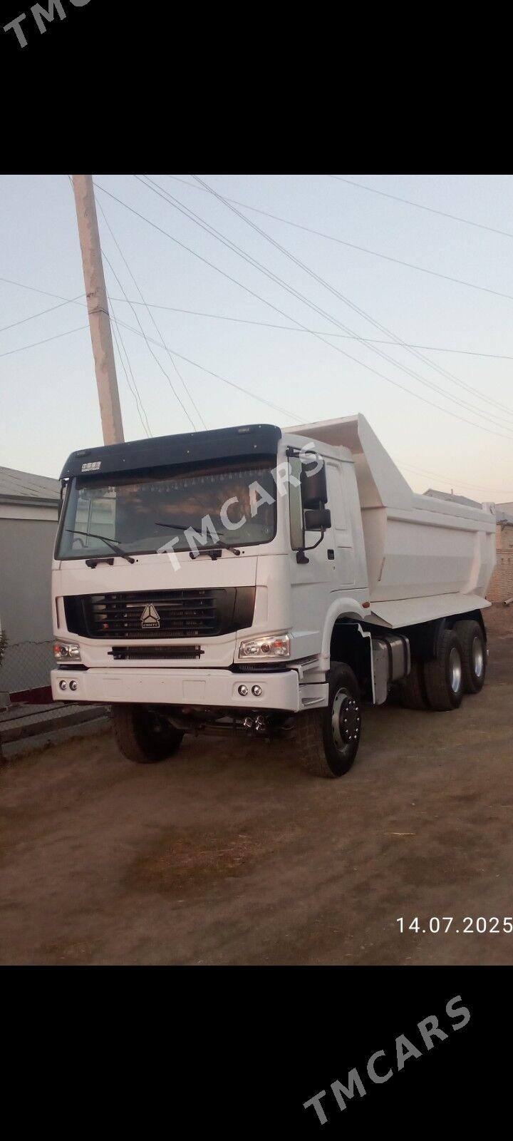 Howo Sinotruk 2011 - 340 000 TMT - Murgap - img 2