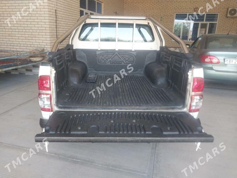 Toyota Hilux 2007 - 190 000 TMT - Халач - img 3