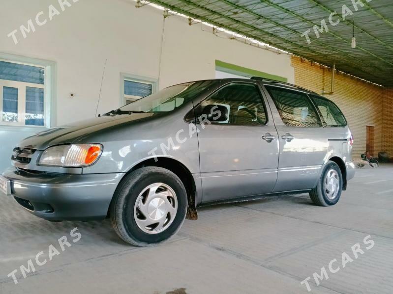 Toyota Sienna 2000 - 145 000 TMT - Халач - img 5