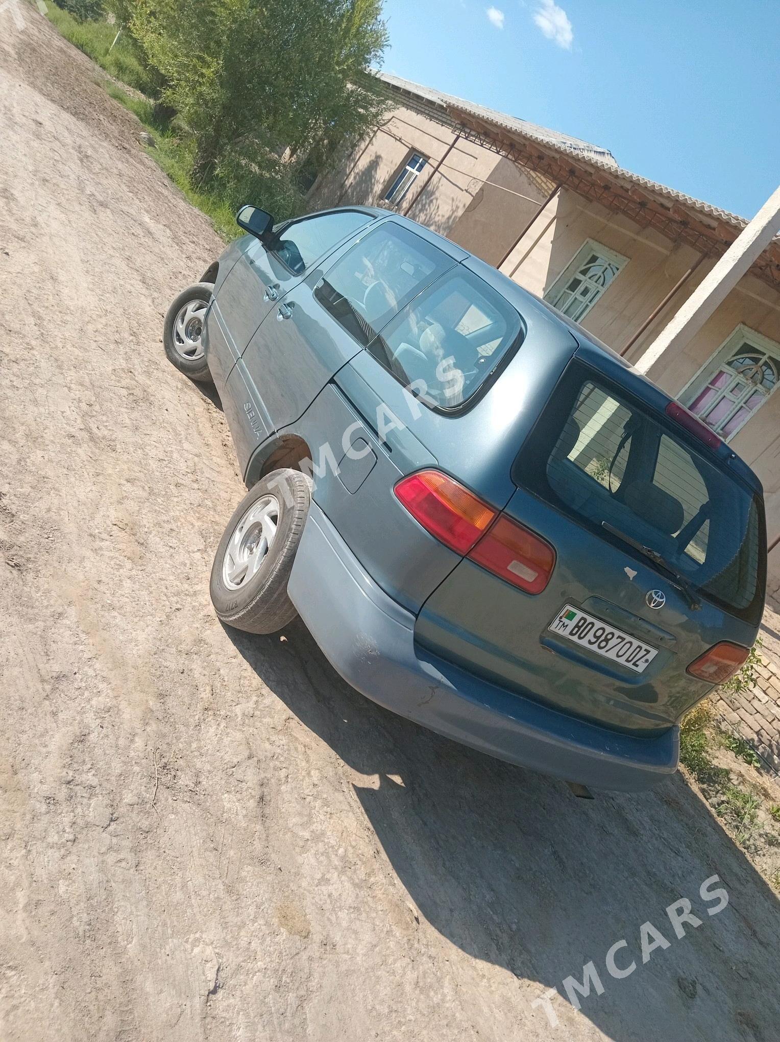Toyota Sienna 2000 - 120 000 TMT - Daşoguz - img 3