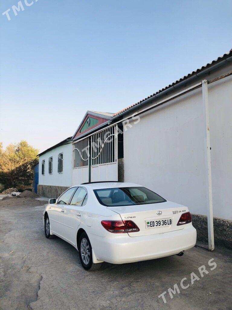 Lexus ES 300 2003 - 230 000 TMT - Köýtendag - img 2