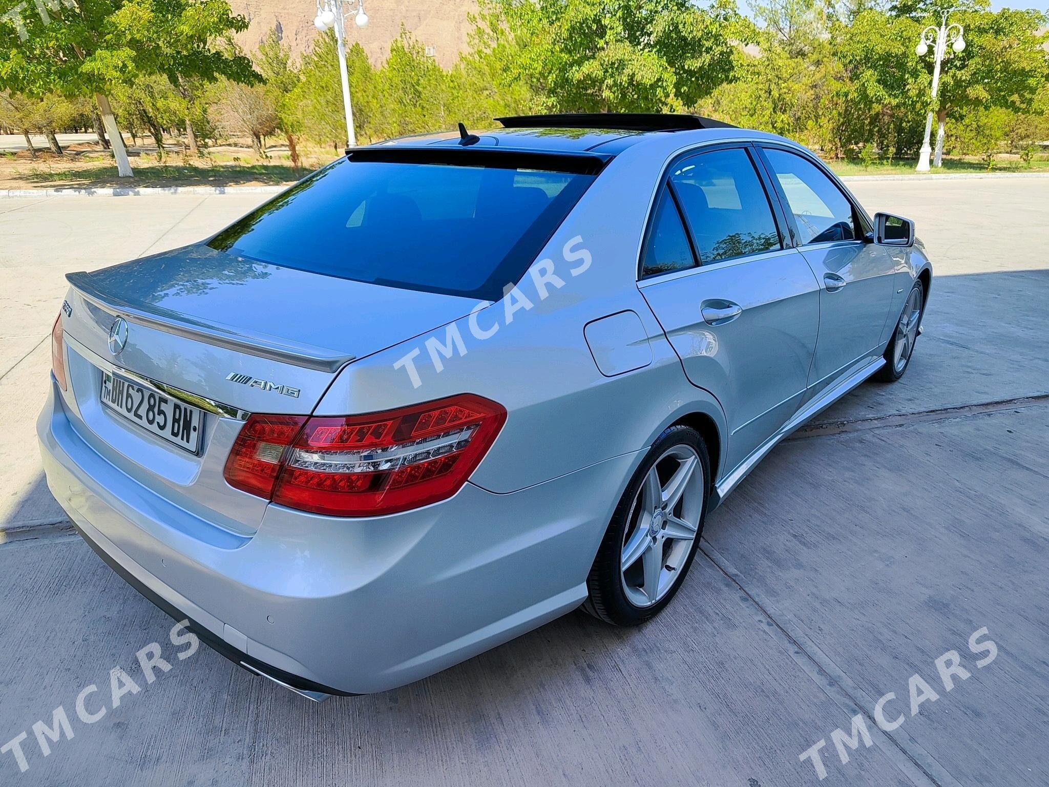 Mercedes-Benz E350 2010 - 300 000 TMT - Балканабат - img 7