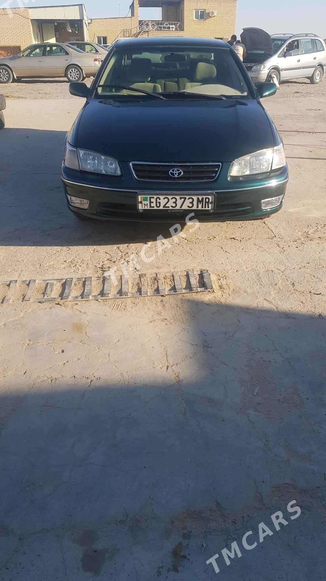 Toyota Camry 2001 - 140 000 TMT - Ёлётен - img 2