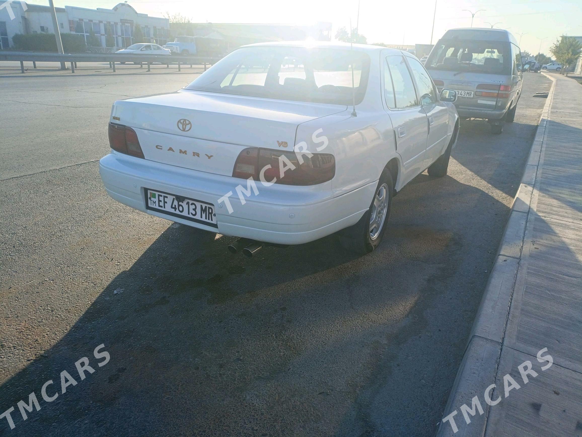 Toyota Camry 1995 - 95 000 TMT - Мары - img 3