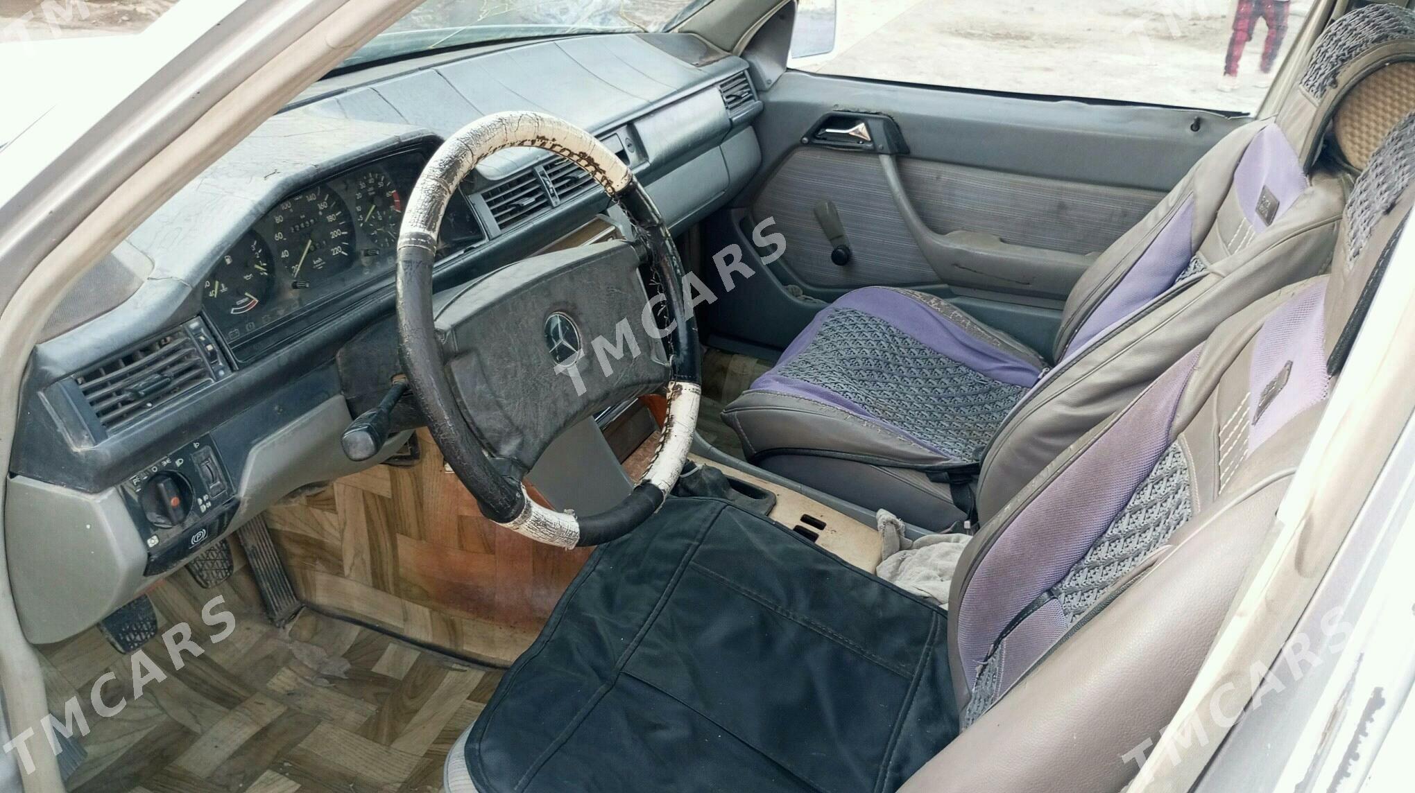Mercedes-Benz 230E 1989 - 18 000 TMT - Теджен - img 2