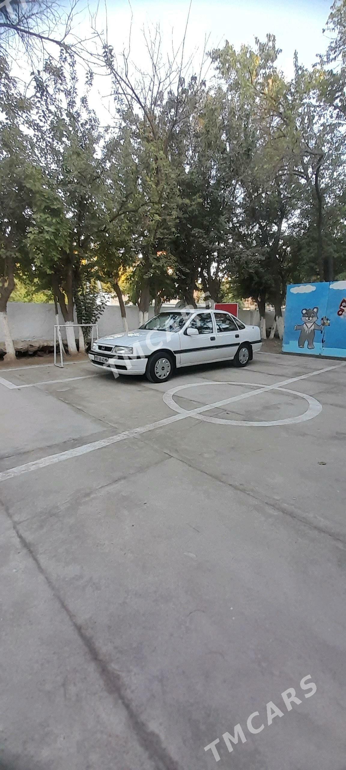 Opel Vectra 1992 - 33 000 TMT - Мары - img 2