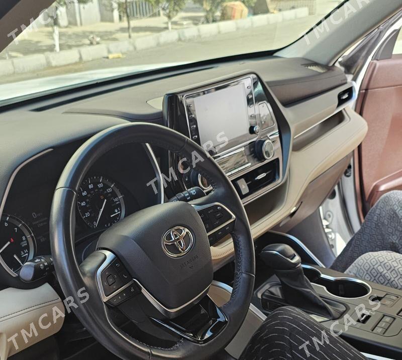 Toyota Highlander 2020 - 680 000 TMT - Ашхабад - img 2