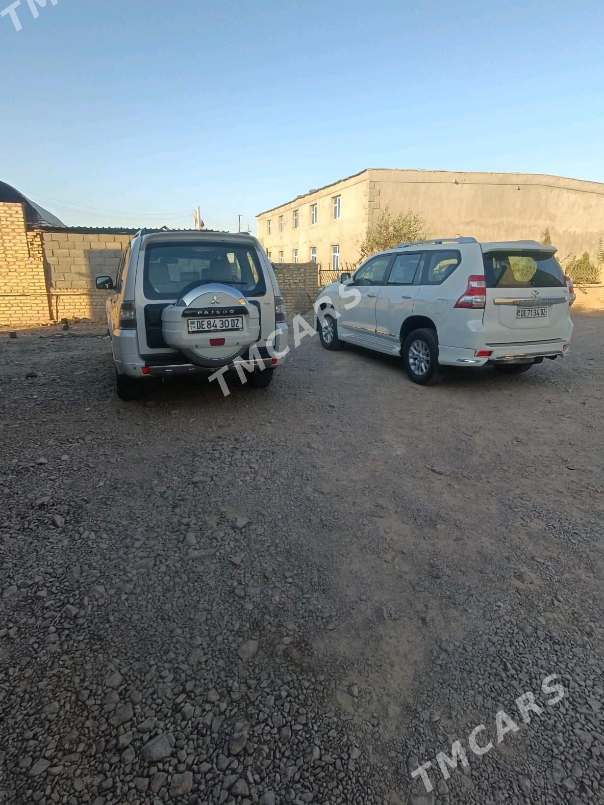 Mitsubishi Pajero 2014 - 260 000 TMT - Гороглы (Тагта) - img 2