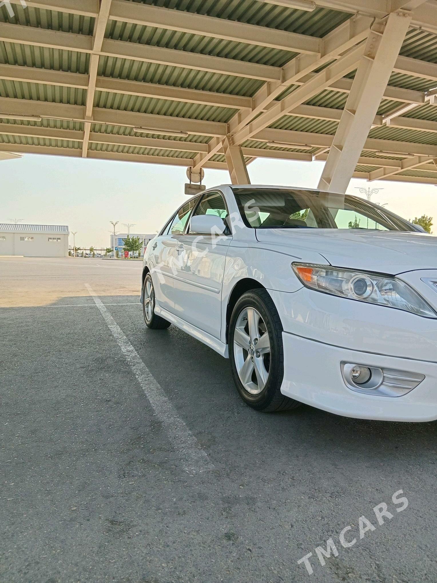 Toyota Camry 2011 - 220 000 TMT - Балканабат - img 2