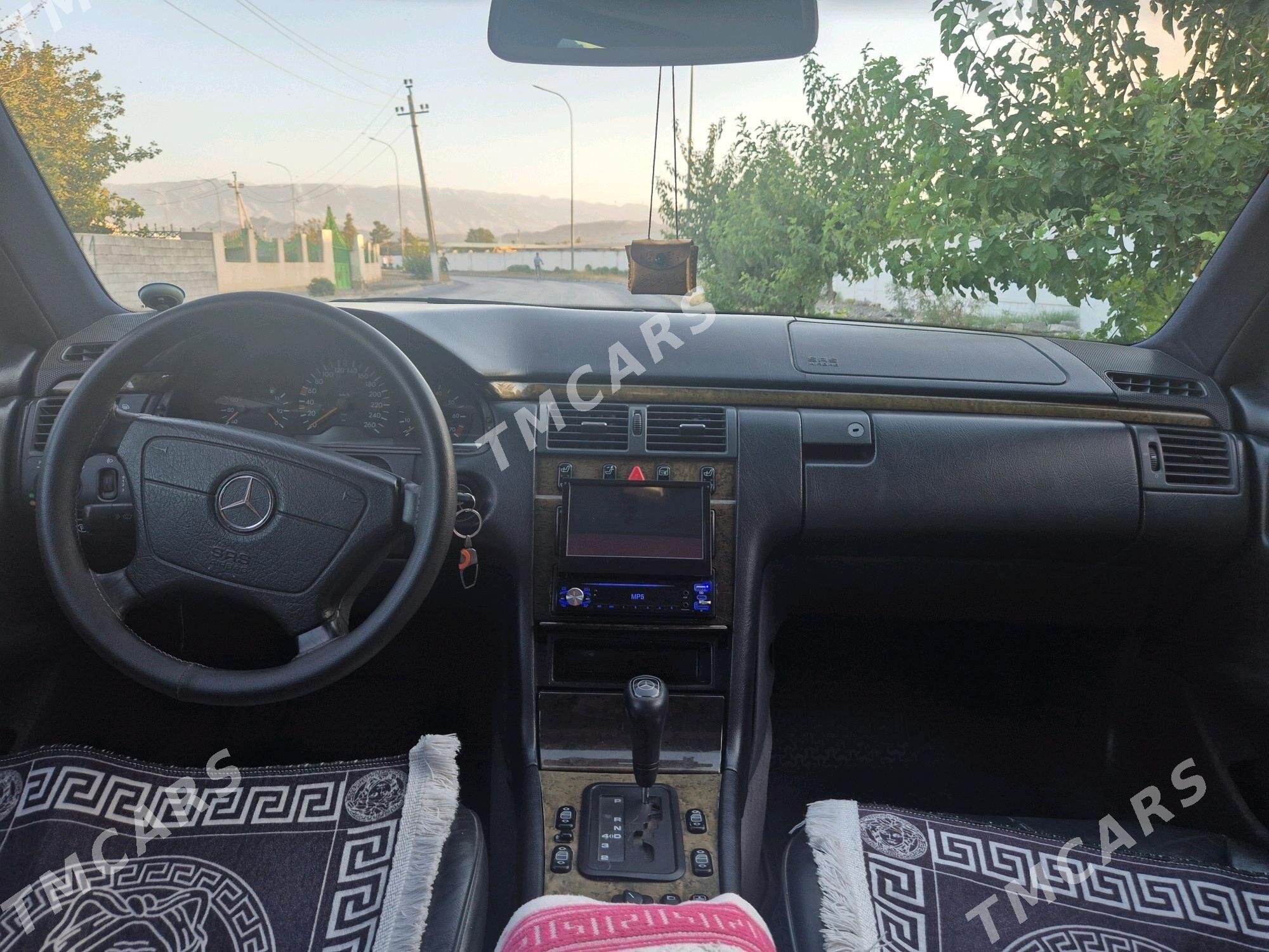 Mercedes-Benz E320 1996 - 95 000 TMT - Babadaýhan - img 5