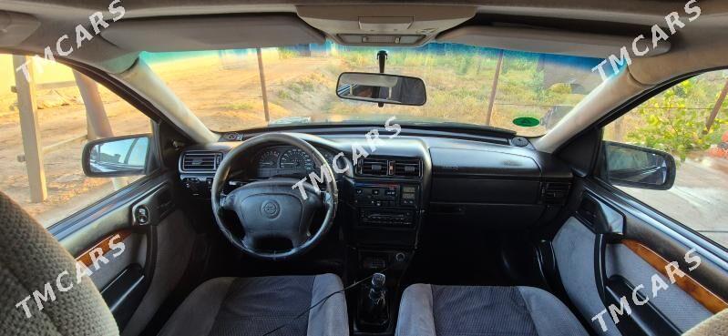 Opel Vectra 1995 - 47 000 TMT - Дашогуз - img 4