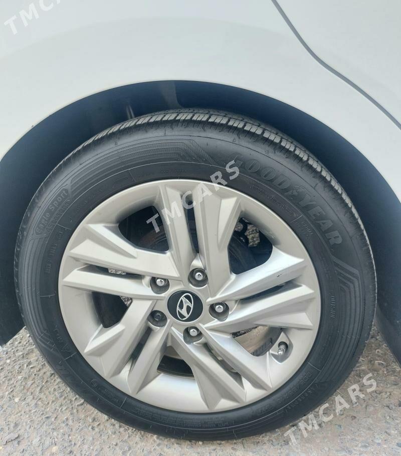 Hyundai Elantra 2019 - 225 000 TMT - Aşgabat - img 9