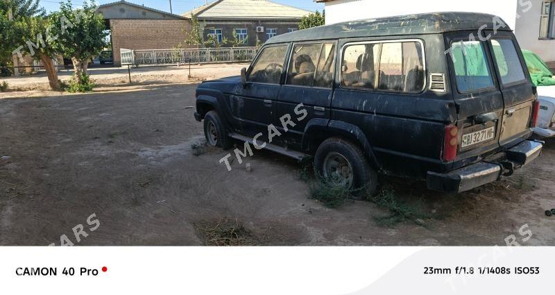 Toyota Land Cruiser 1991 - 19 000 TMT - Байрамали - img 4