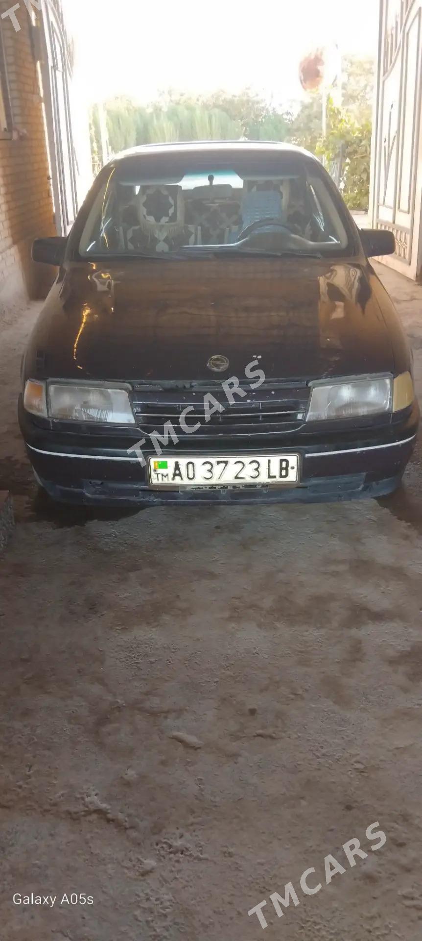 Opel Vectra 1992 - 15 000 TMT - Sakar - img 4