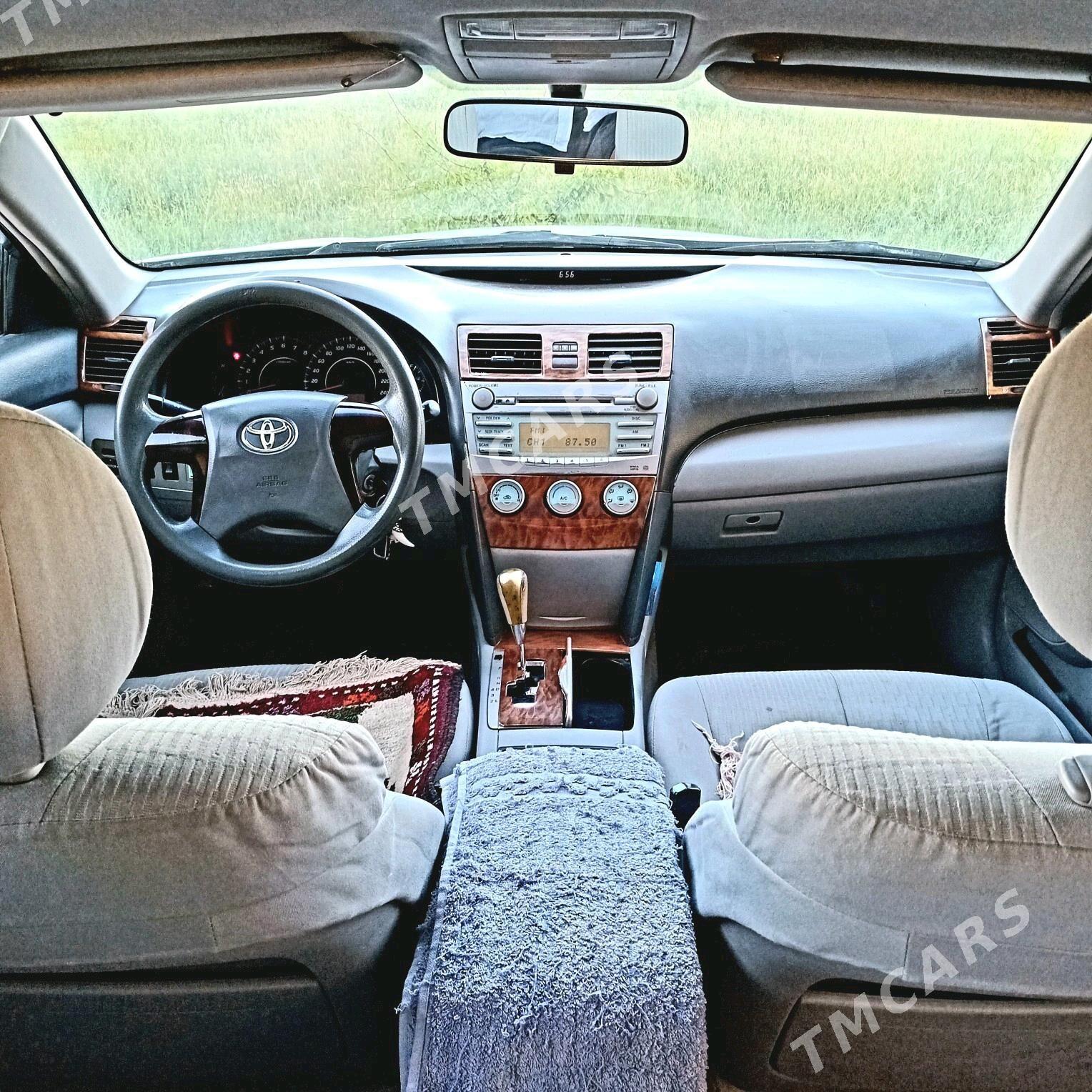 Toyota Camry 2010 - 118 000 TMT - Hojambaz - img 2