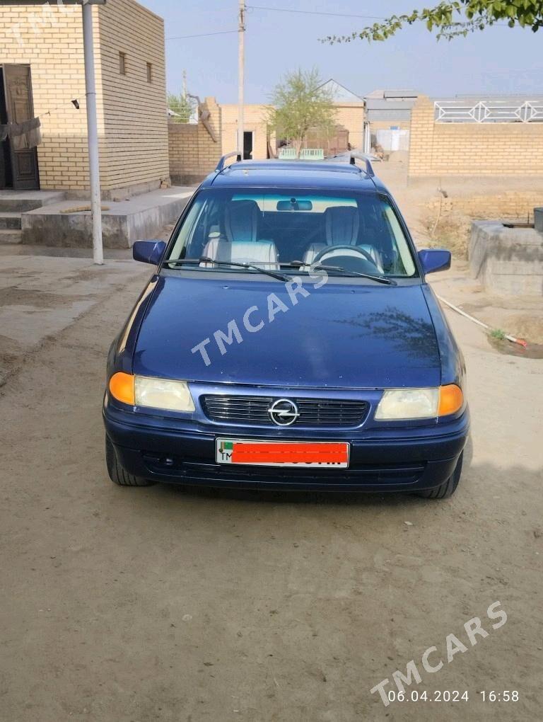 Opel Astra 1995 - 30 000 TMT - Мары - img 3
