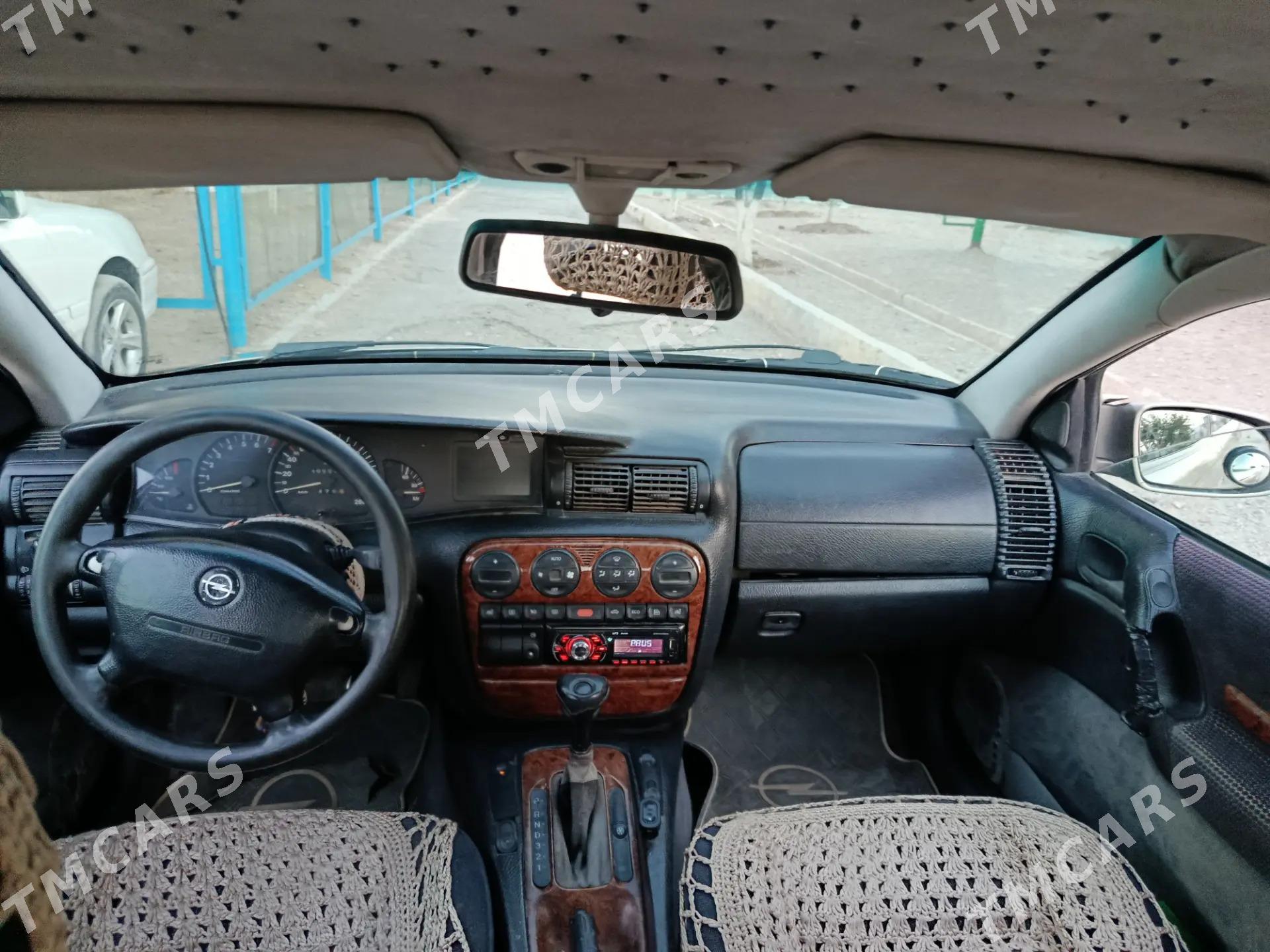 Opel Omega 1996 - 25 000 TMT - Gyzylarbat - img 3