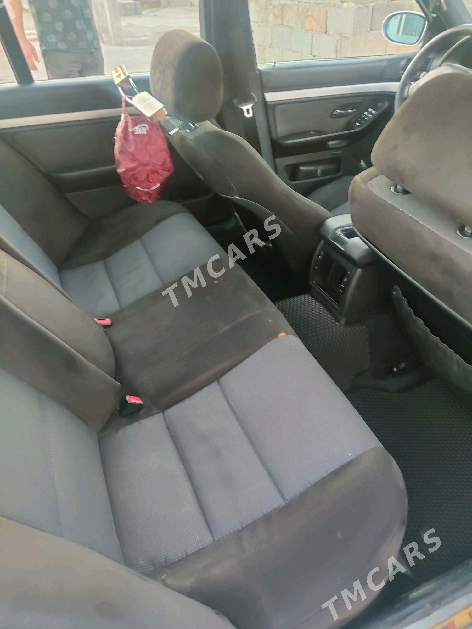 BMW 530 2001 - 110 000 TMT - Бахарден - img 3