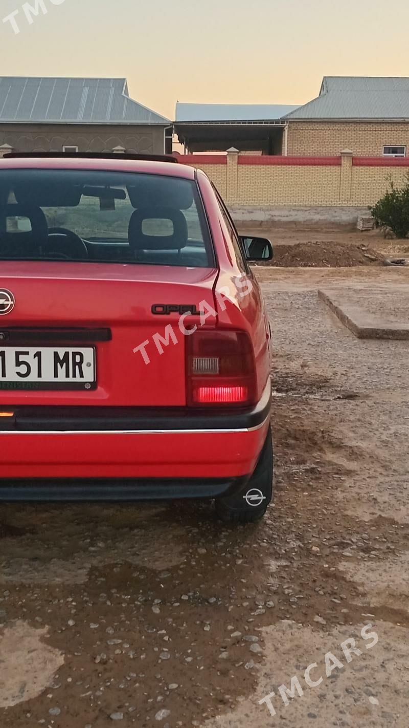 Opel Vectra 1992 - 34 000 TMT - Мары - img 5