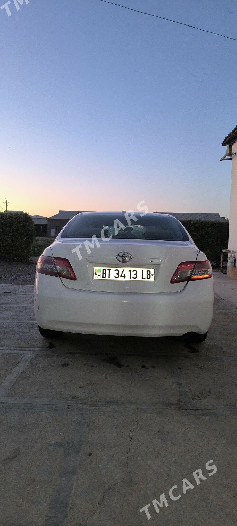 Toyota Camry 2010 - 135 000 TMT - Oguz han - img 2