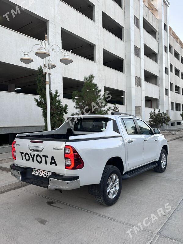 Toyota Hilux 2022 - 588 000 TMT - Aşgabat - img 5
